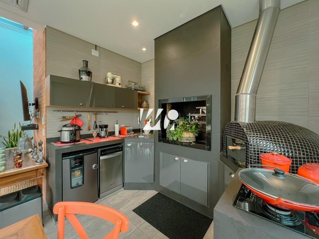 Casa em Pedra Branca, Palhoça. 3 quartos, 360m². Imagem 9 de 13